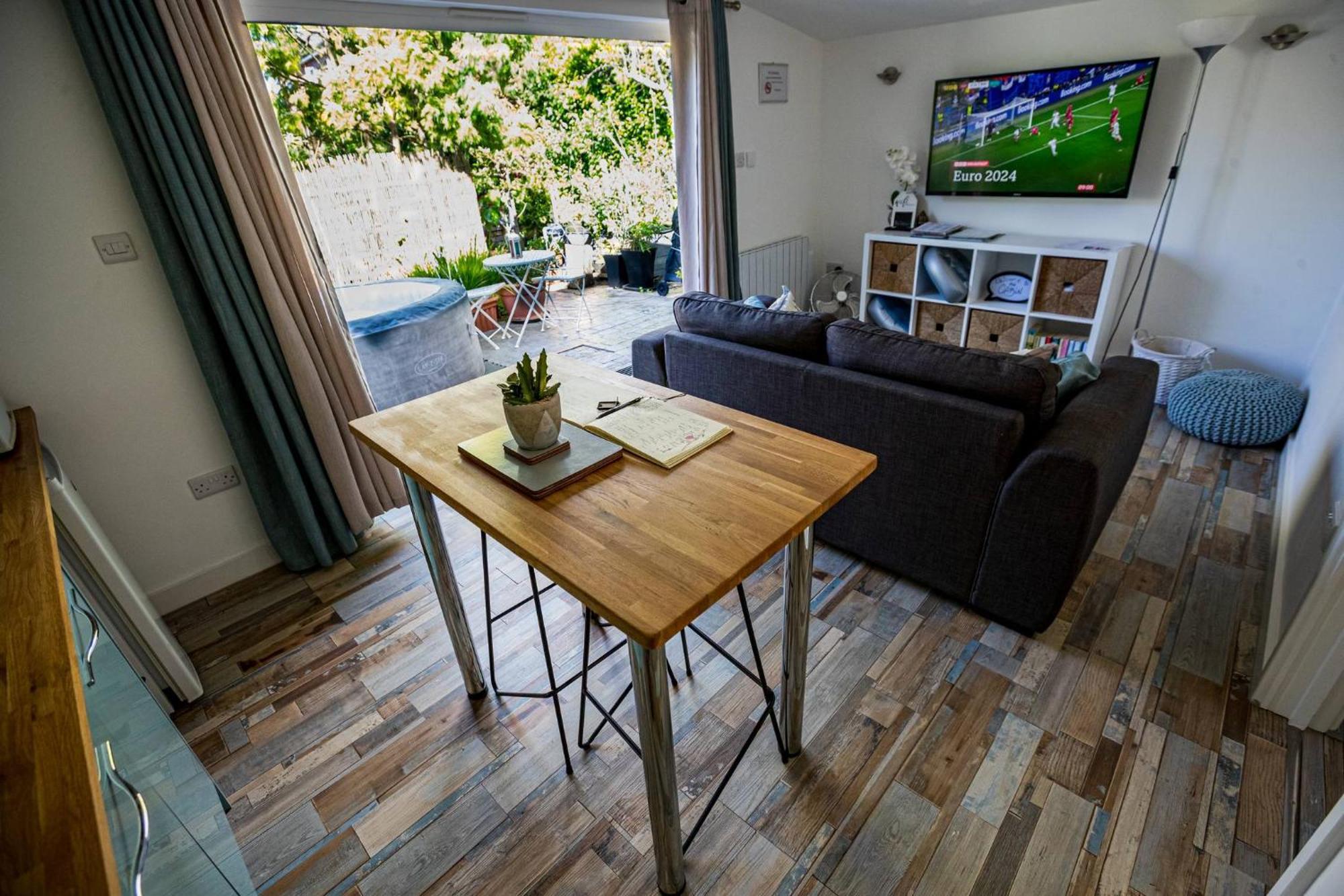 Hideaway Cabin For Two On Edge Of New Forest Hinton  Buitenkant foto